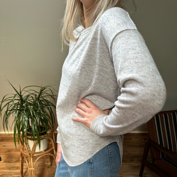 Grey Sweater - Picture 5 of 5